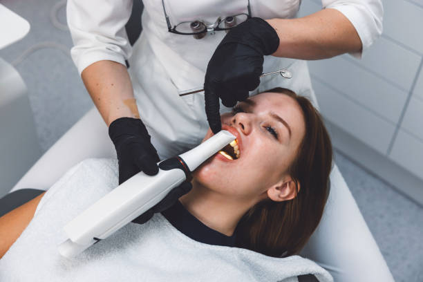Best Emergency Dental Care for Broken or Chipped Teeth in Lakehills, TX